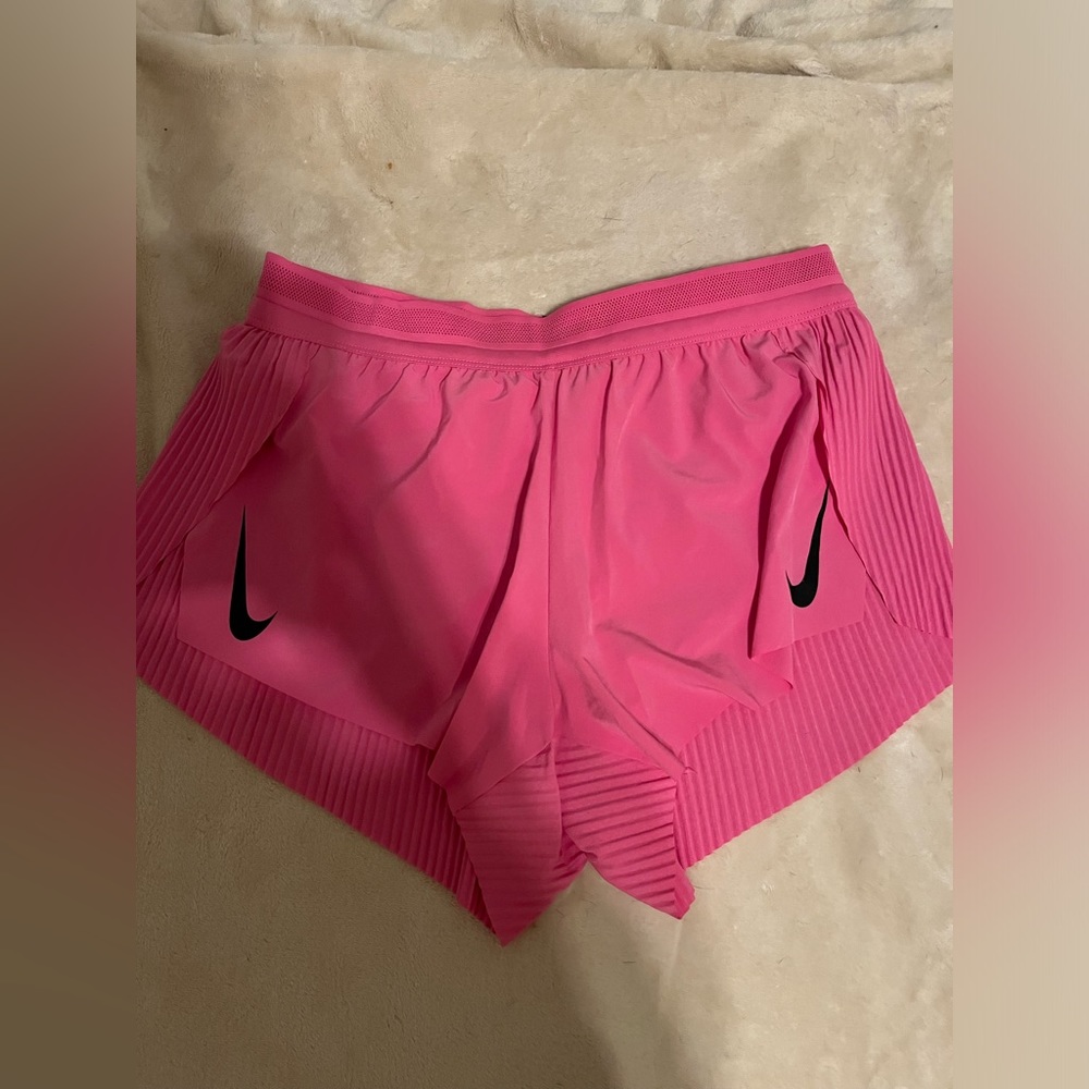 Nike Aero Swift